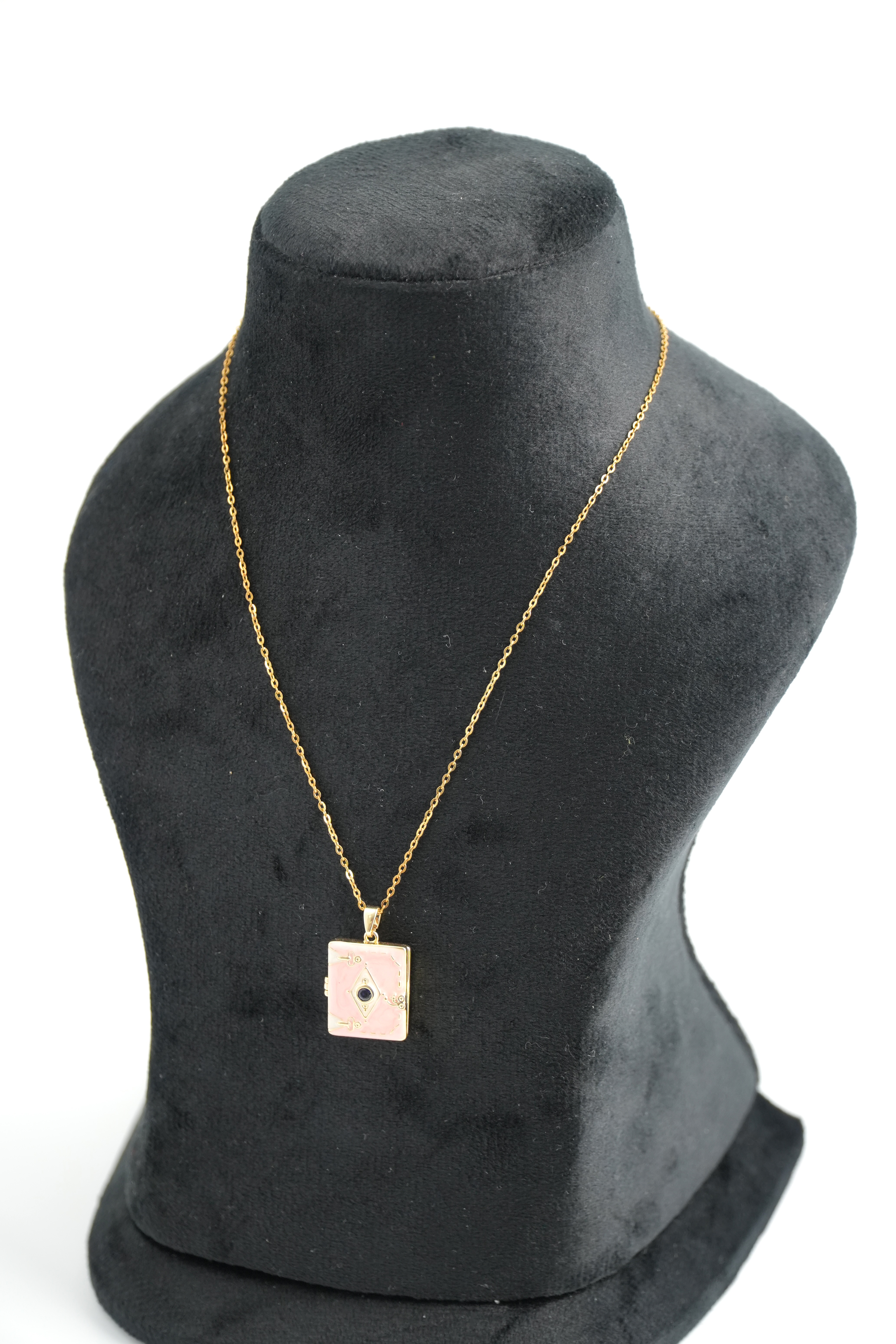 Vintage Love Locket – Rosalie — POKA demi-fine jewellery (view 3)
