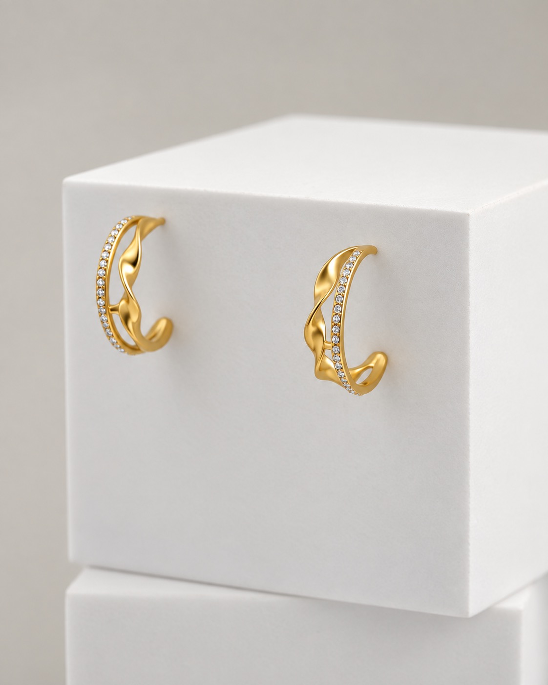 Demi-Fine 18K Gold Plated Diamond-Style Circle Earrings – Infinity Twist — POKA demi-fine jewellery (view 2)