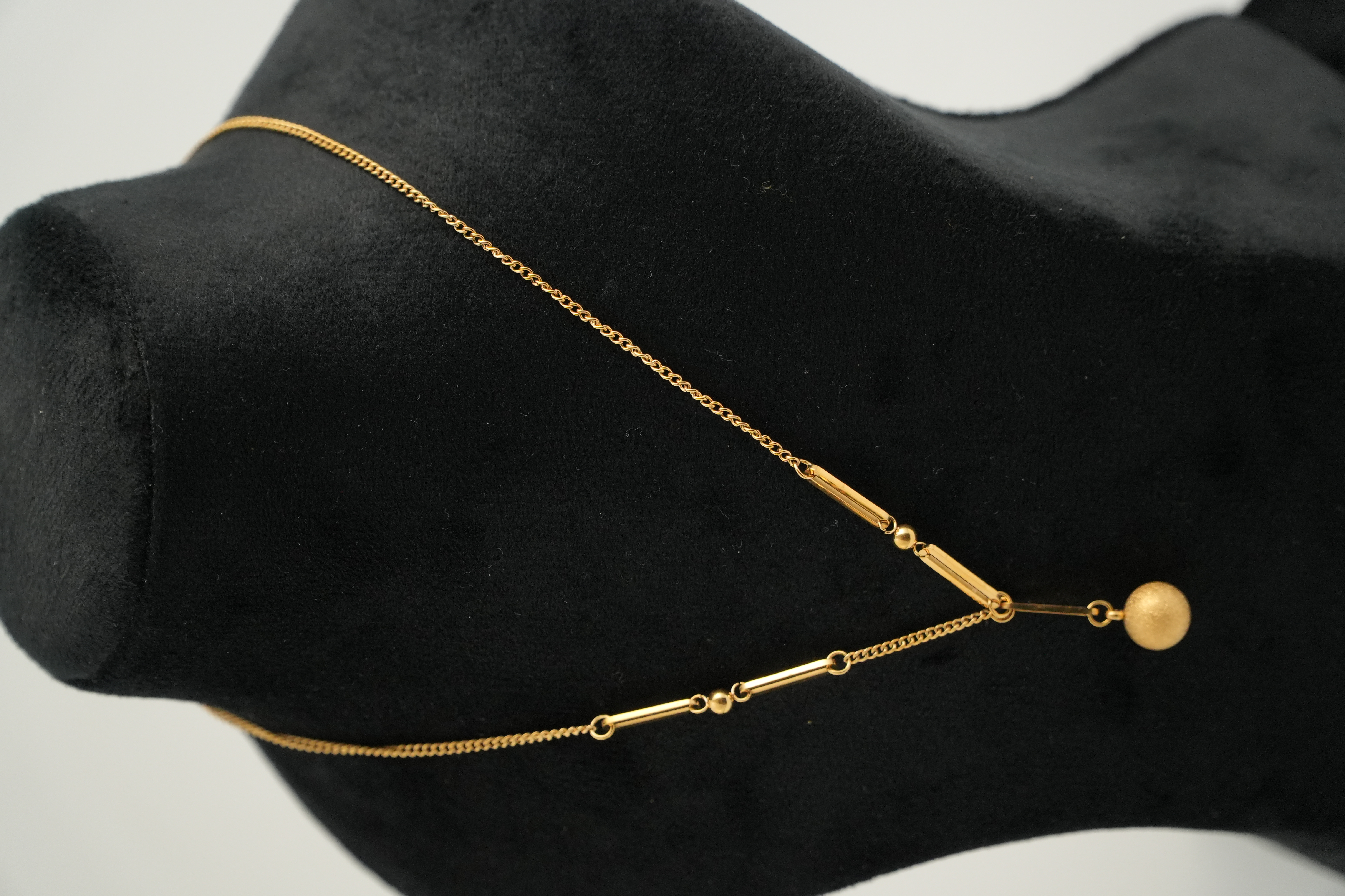 18K Gold Plated Chain Bead Necklace – Golden Beads — POKA demi-fine jewellery (view 2)