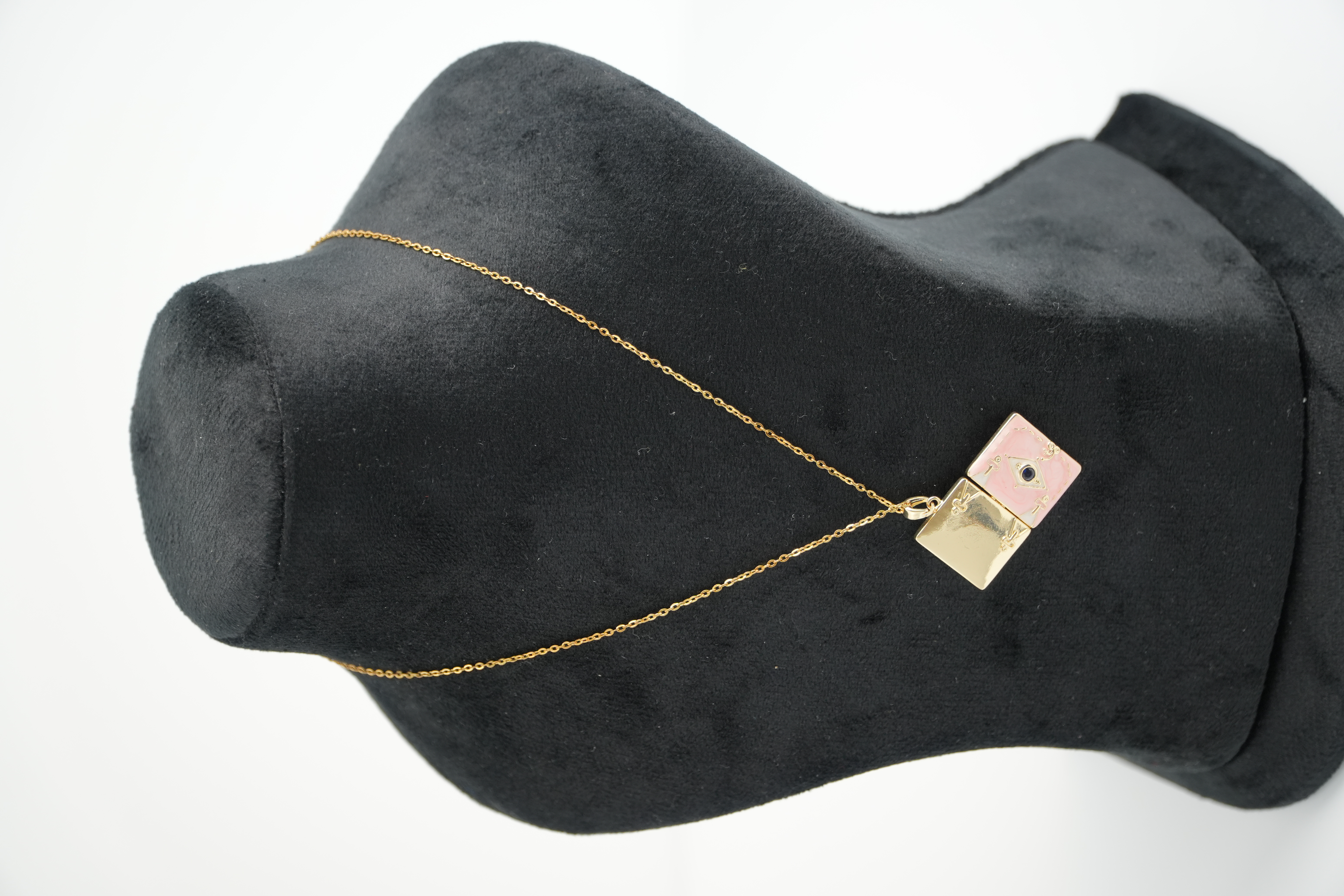 Vintage Love Locket – Rosalie — POKA demi-fine jewellery (view 2)