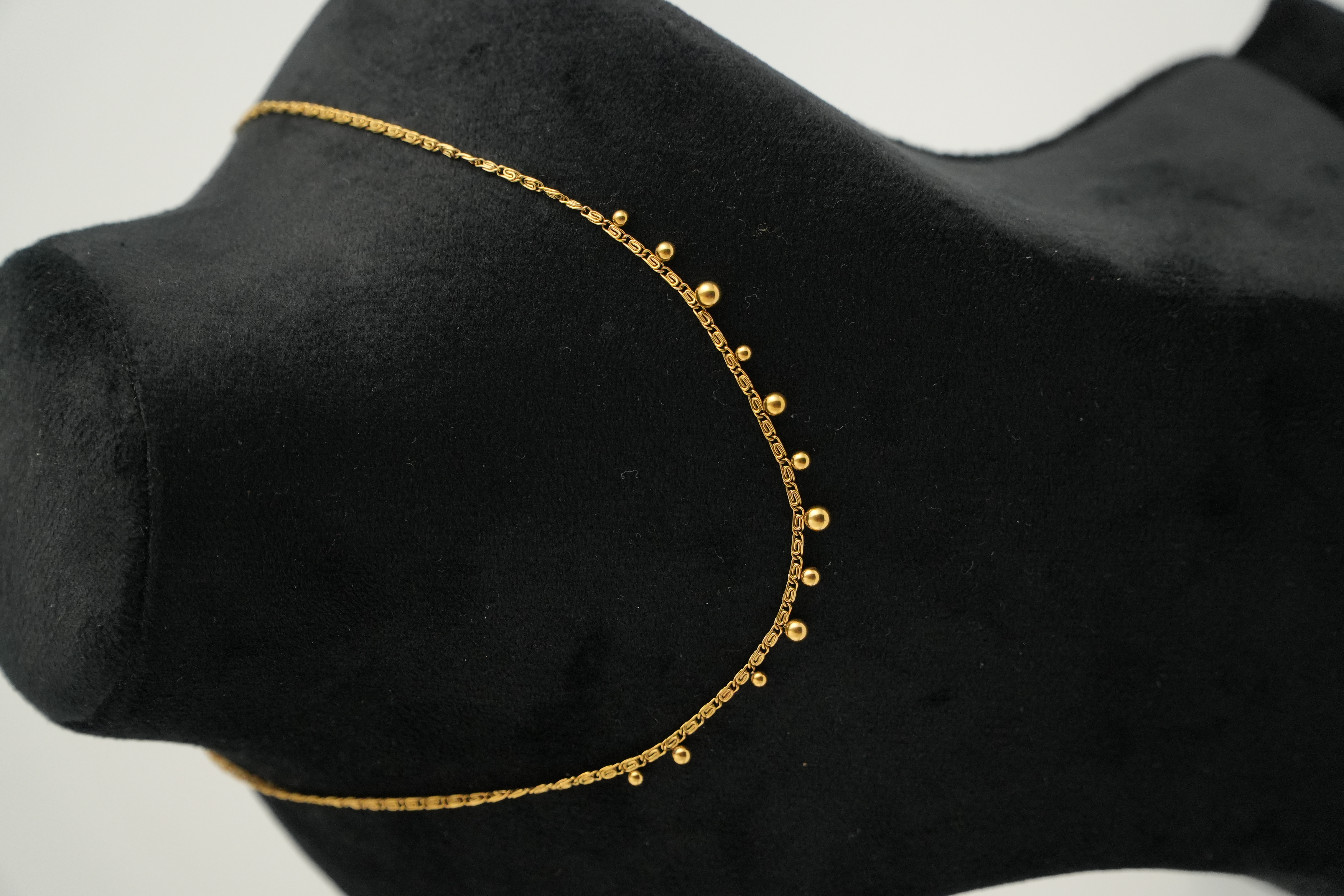 18K Gold Plated small Bead Necklace – Golden Orb — POKA demi-fine jewellery (view 2)