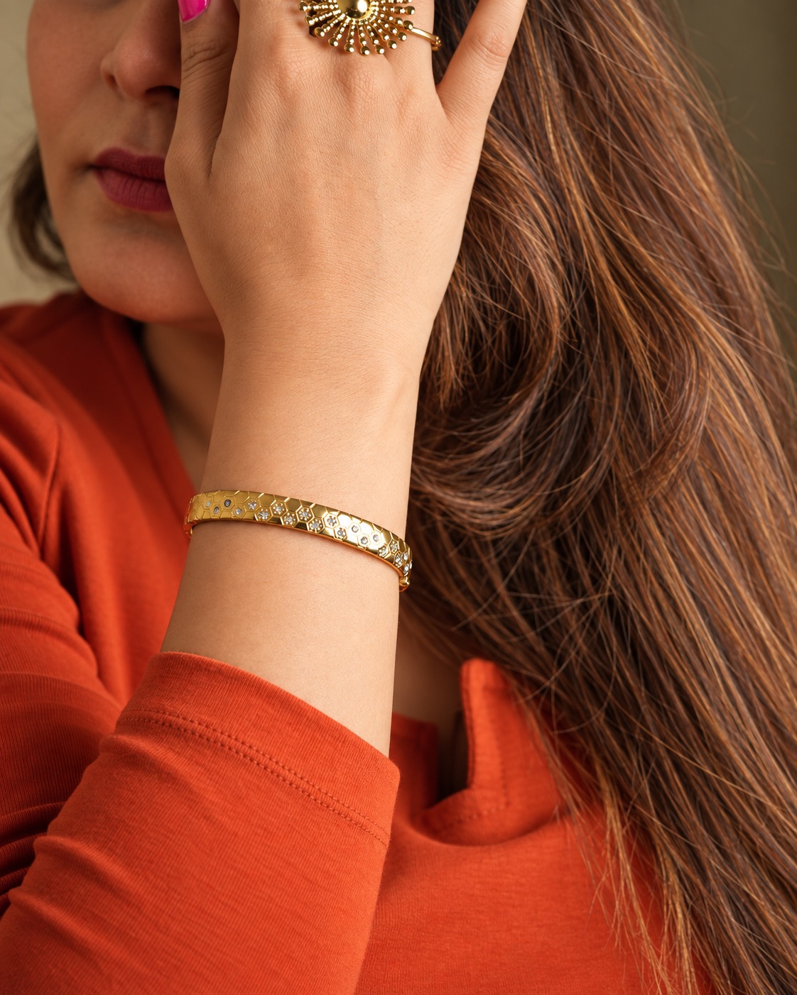 18K Gold Plated Bangle – Elara — POKA demi-fine jewellery (view 2)