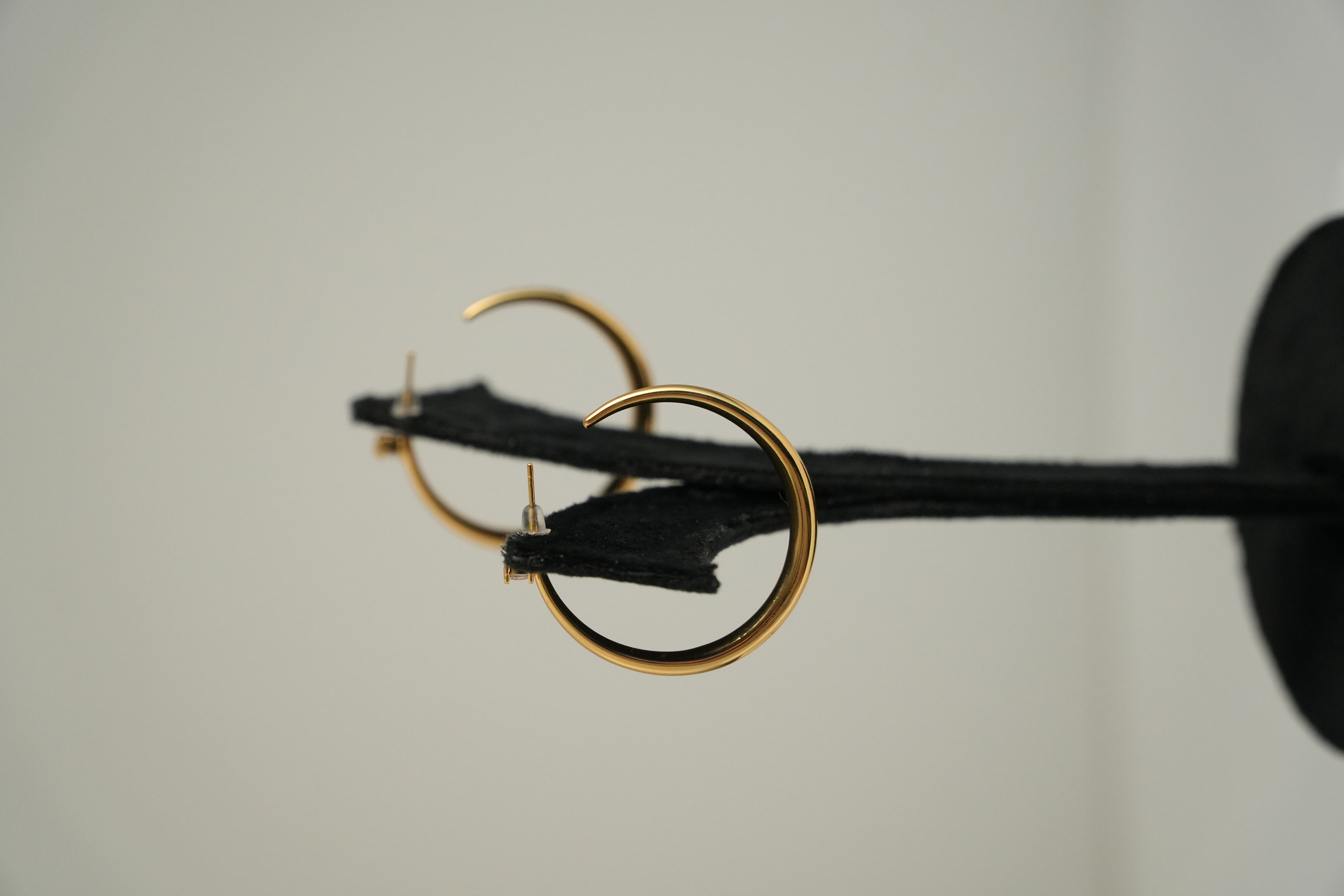 18K Gold Plated Plain Gold Hoops – Aurelia — POKA demi-fine jewellery (view 2)